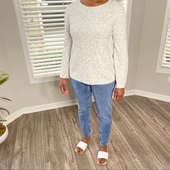 Ann Taylor Loft Grey bell sleeve melange Sweater - Picture 6 of 14